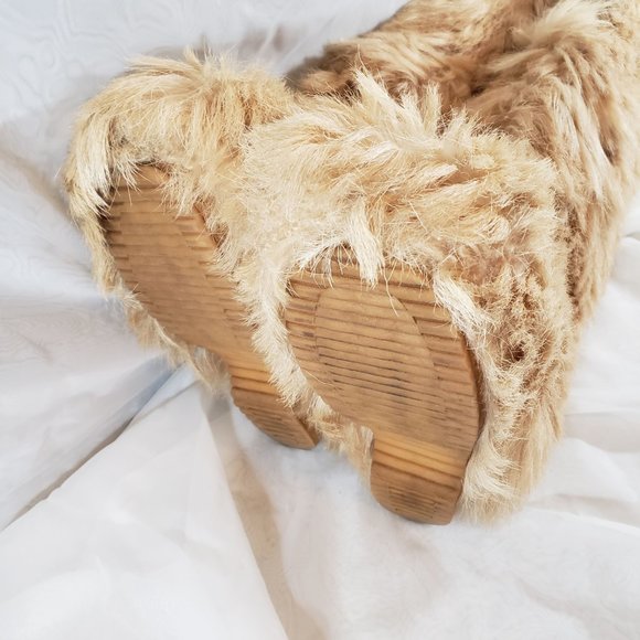Open Country Blonde Goat Fur Boots - Picture 5 of 9